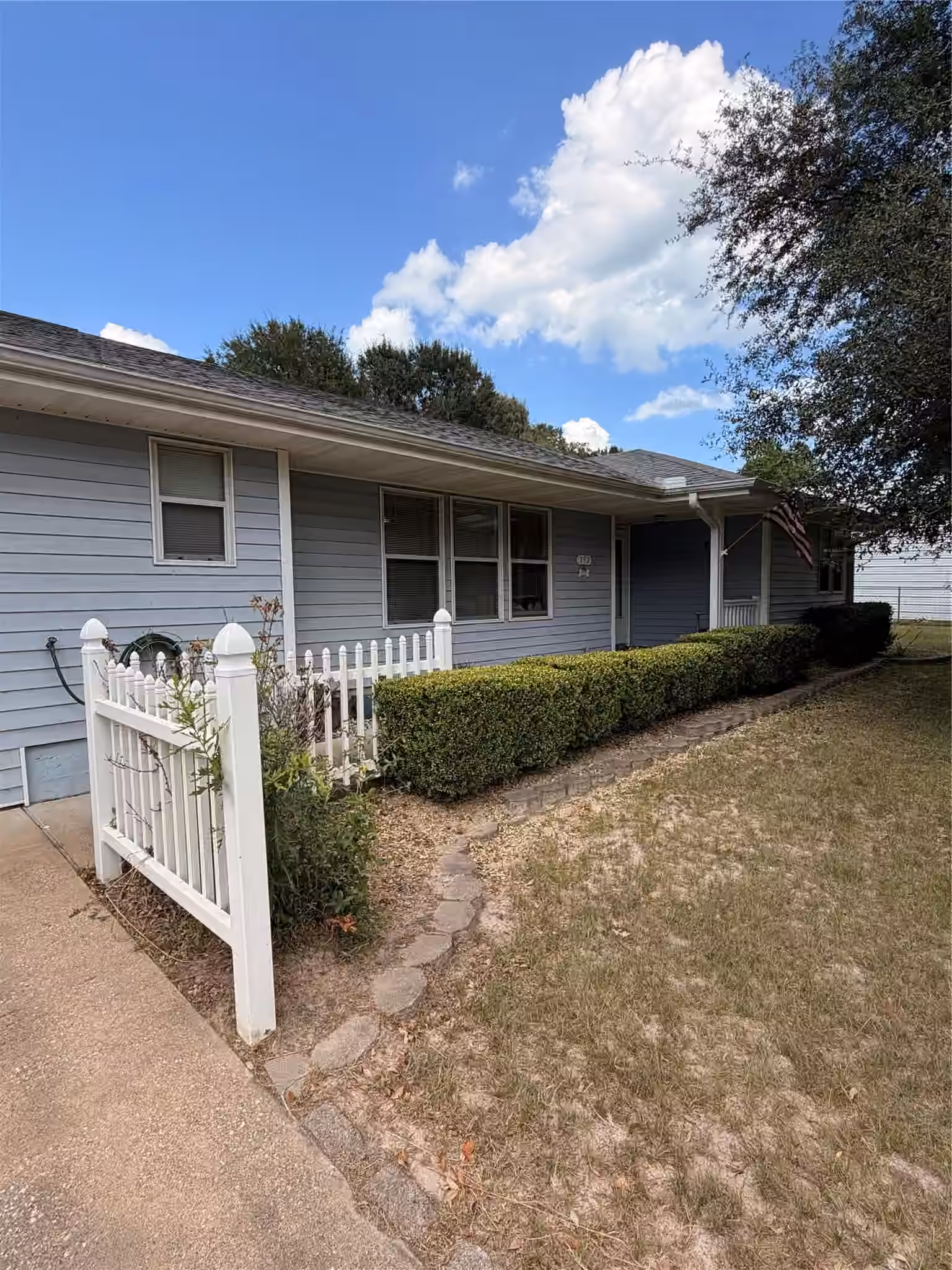 Photo 4 of 192 Moon Beam Drive, Trinity, TX