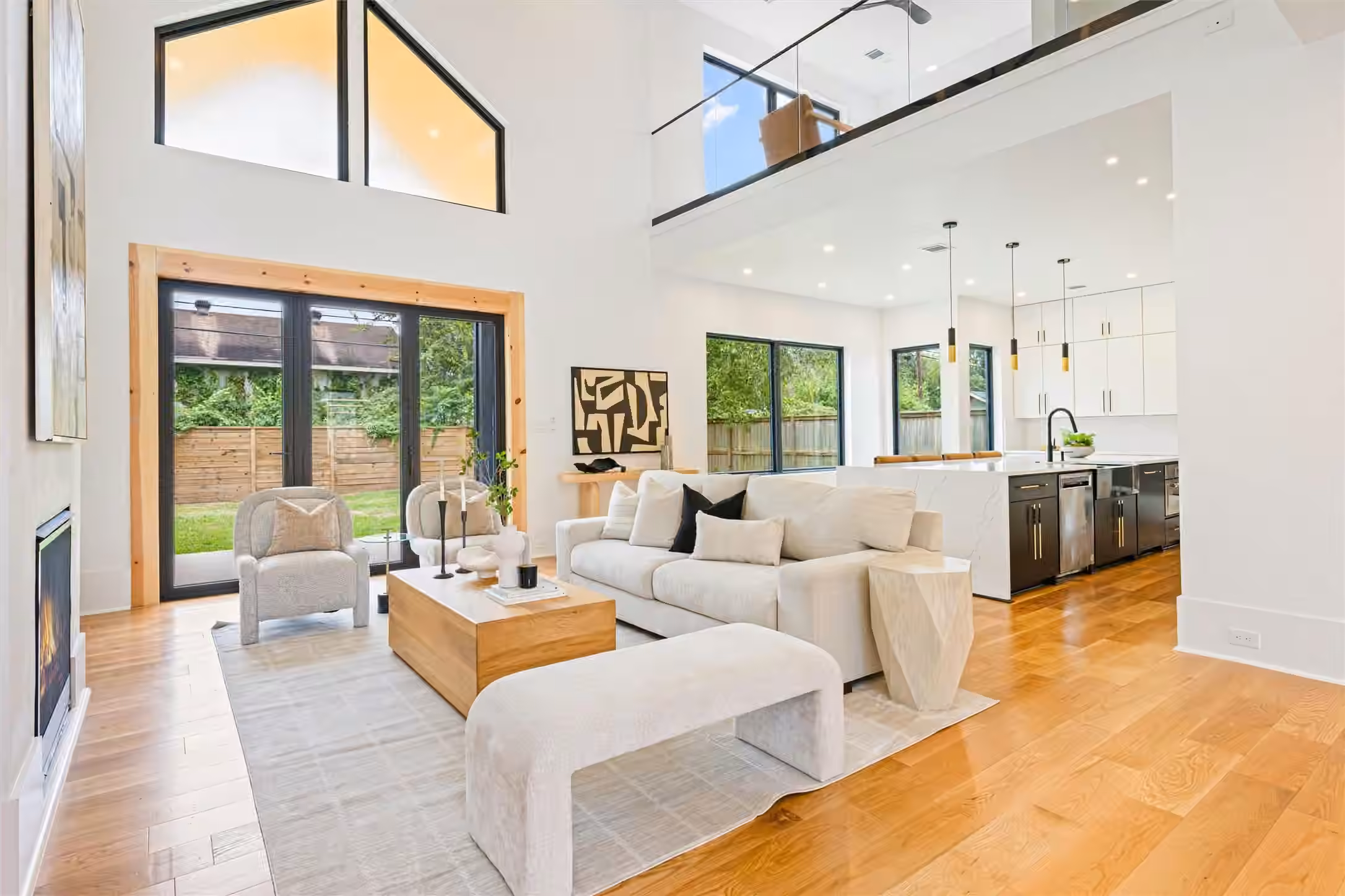 Photo 3 of 1730 Parana Drive, Houston, TX