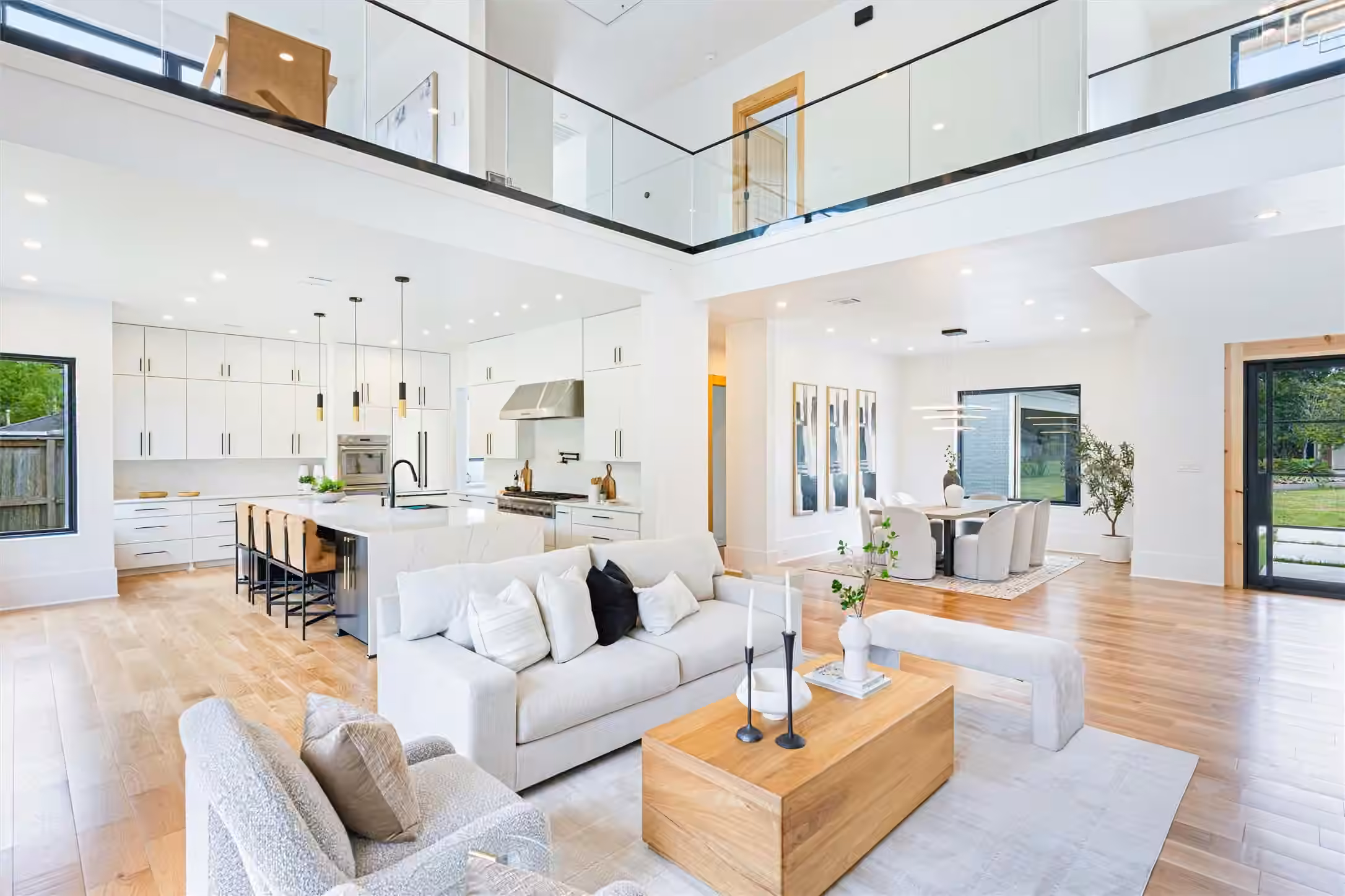 Photo 5 of 1730 Parana Drive, Houston, TX