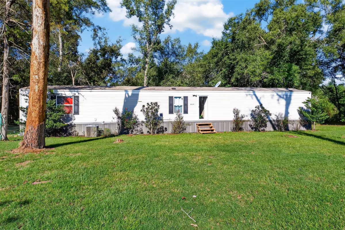 Photo of 209 County Road 158, Liberty, TX 77575