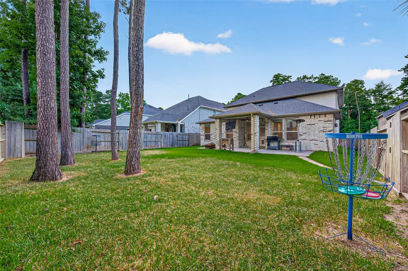 Photo 4 of 175 Silva Creek Trail, Conroe, TX