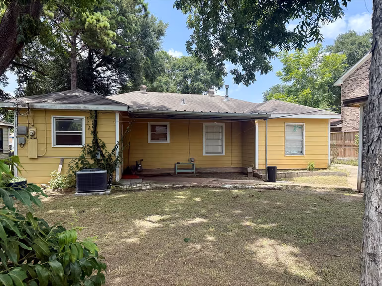 Photo 4 of 5522 Woodlark Street, Houston, TX