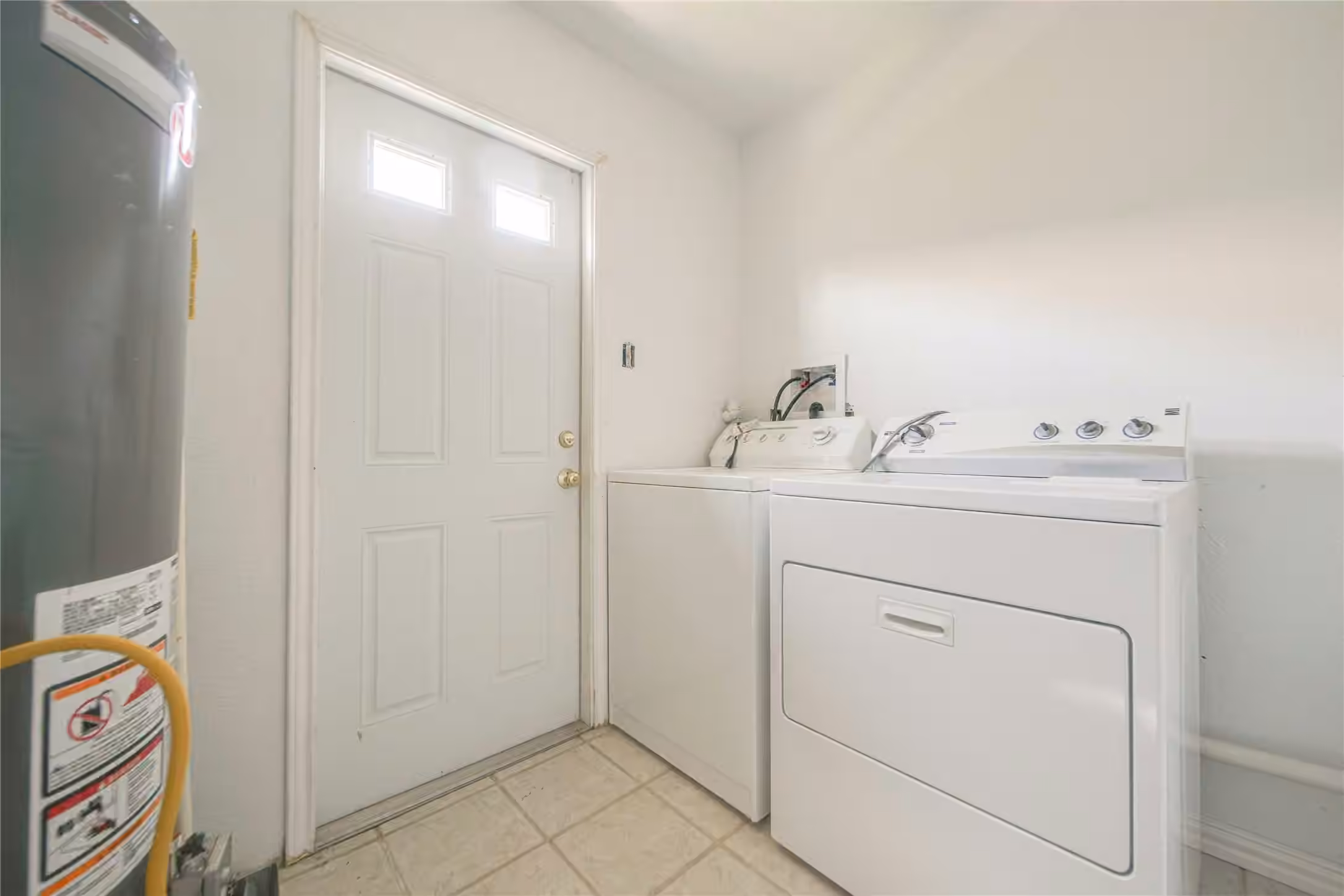 Photo 4 of 3127 Brisbane Street, Houston, TX
