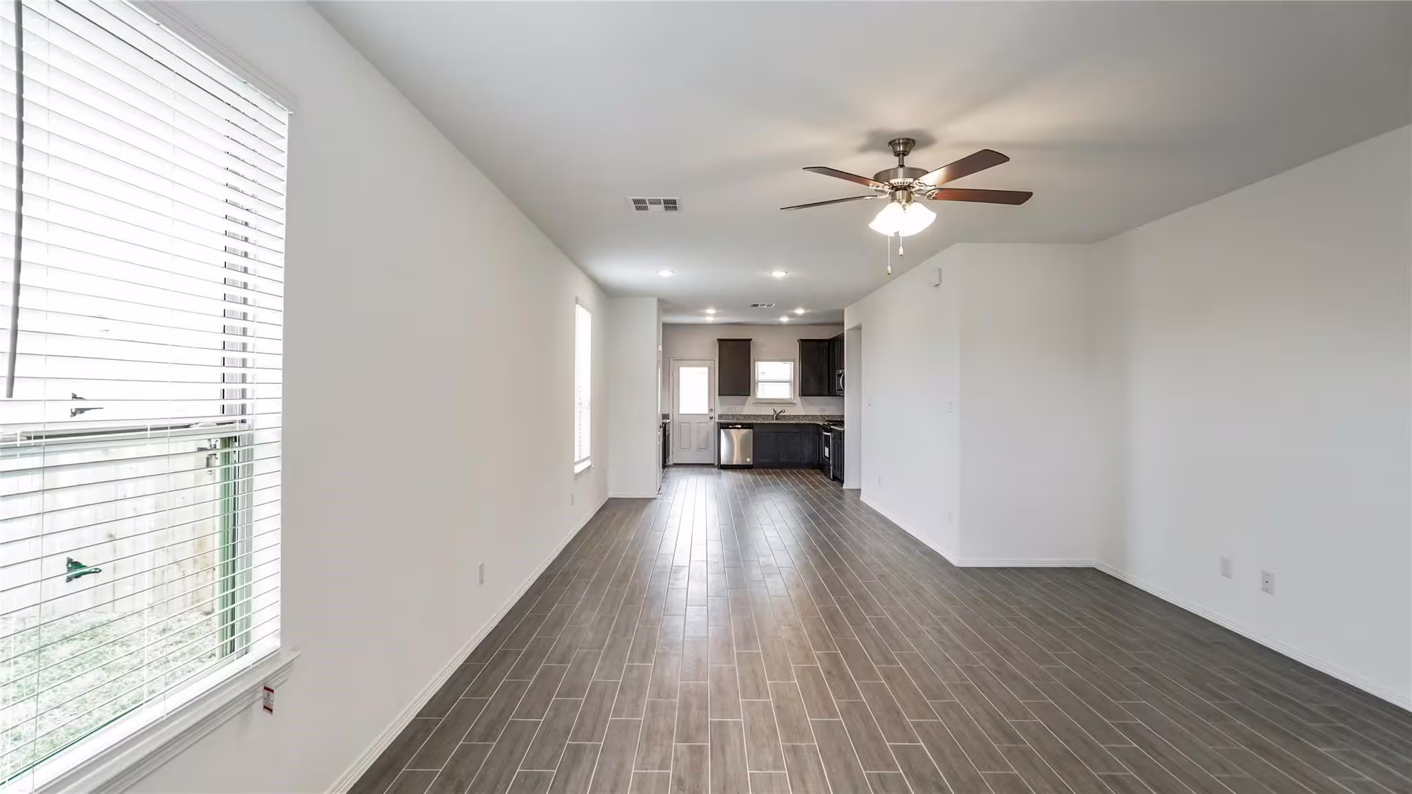 Photo 4 of 25703 Northpark Palm Drive, Porter, TX