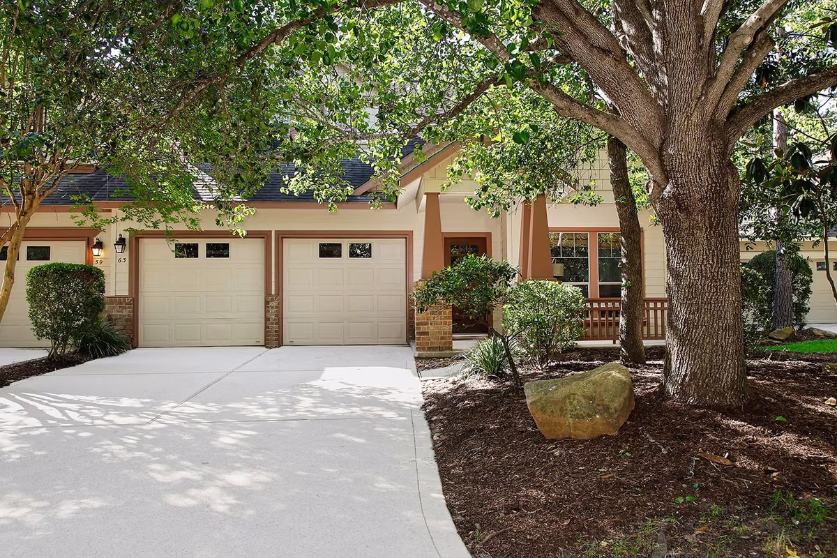 Photo 3 of 63 DOUVAINE, The Woodlands, TX 77382