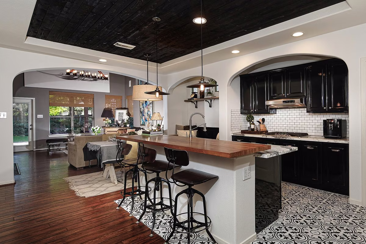 Photo 9 of 63 DOUVAINE, The Woodlands, TX 77382
