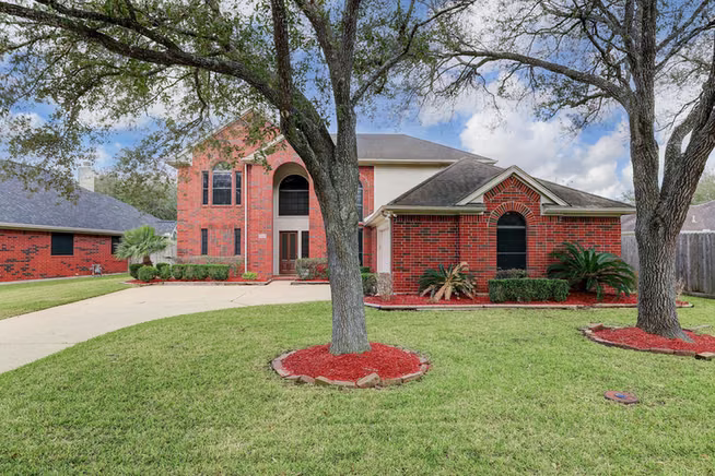 Photo 2 of 3126 PEBBLE BAY Drive, League City, TX