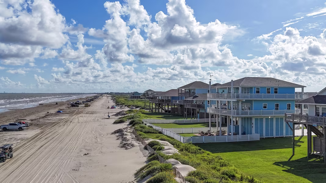 Photo of 1822 Redfish Lane, Crystal Beach, TX 77650