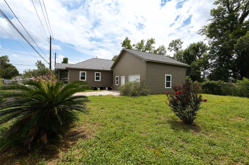 Photo 5 of 4301 Russell Street, Houston, TX