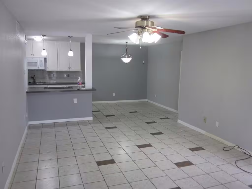 Photo 4 of 9797 Leawood Boulevard 1411, Houston, TX