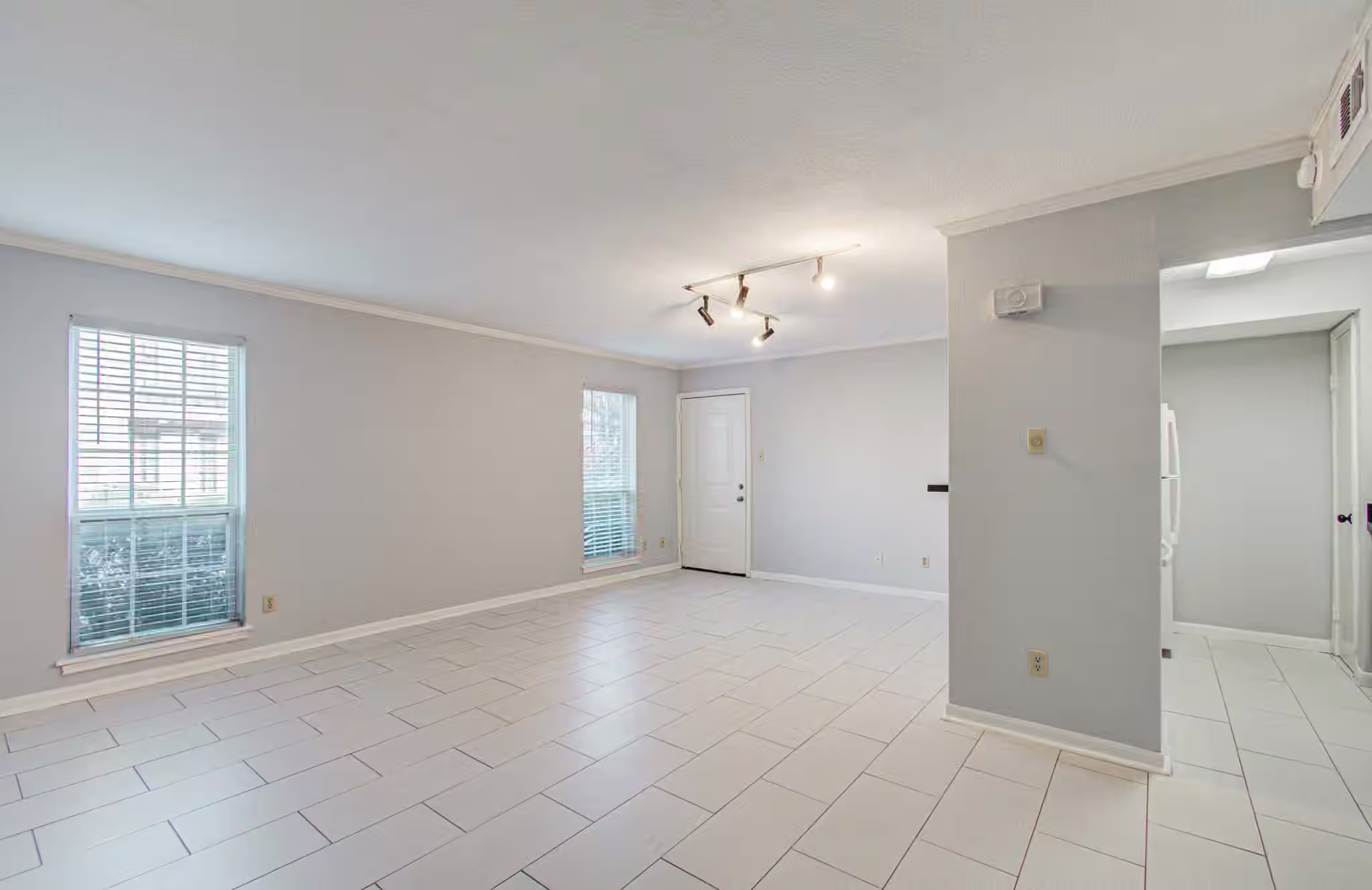 Photo 6 of 6402 Del Monte Drive 42, Houston, TX