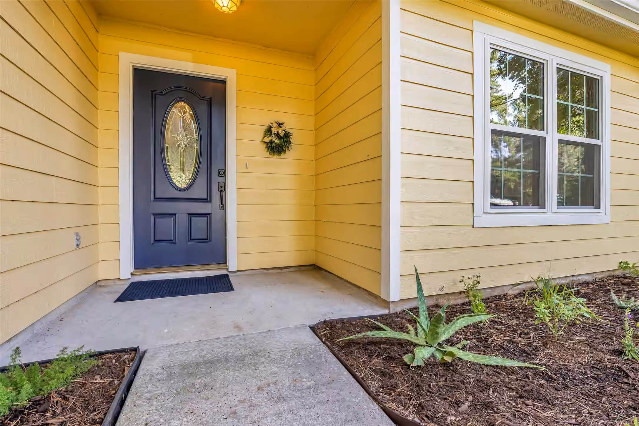 Photo 2 of 5945 Sinclair Drive, Montgomery, TX
