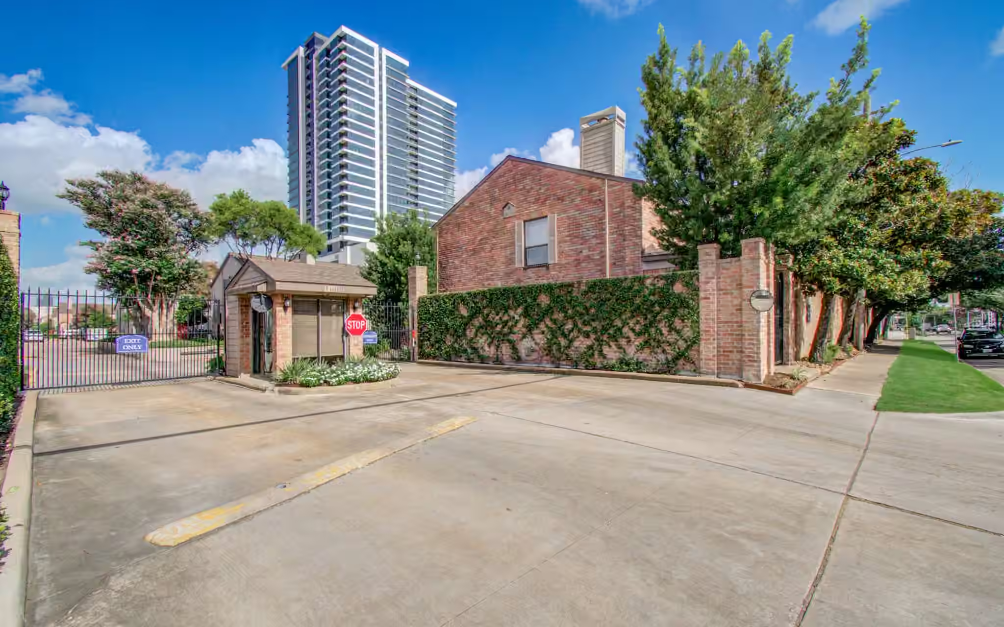 Photo of 1201 Mcduffie Street 206, Houston, TX
