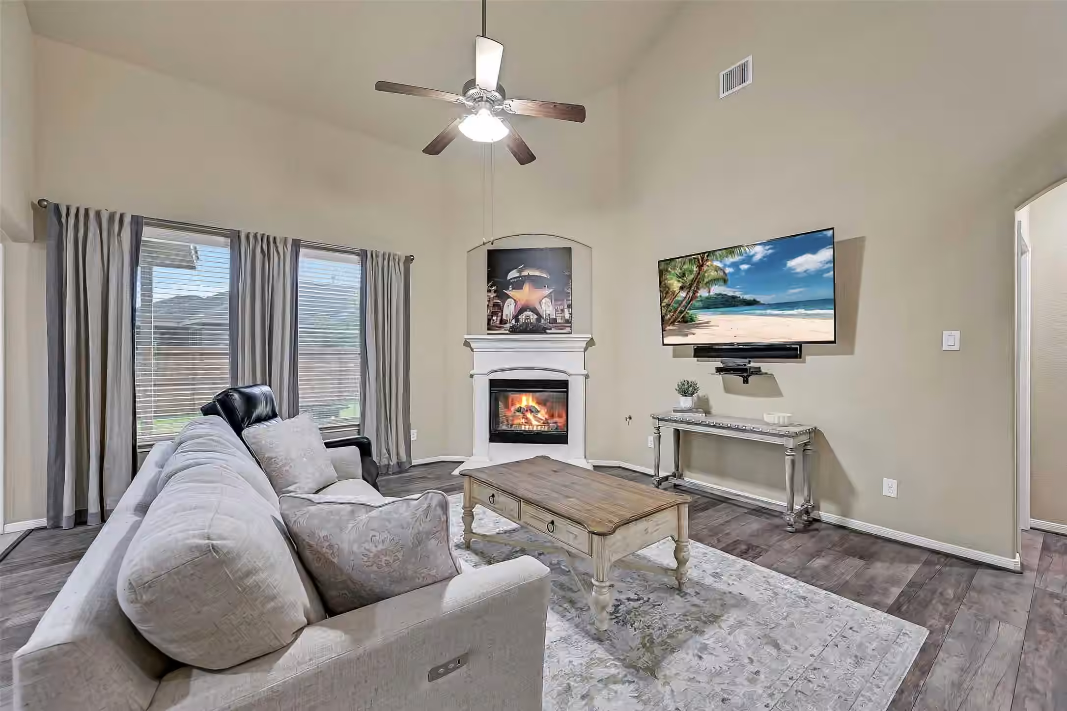 Photo 4 of 2303 Deer Trace Court, Crosby, TX