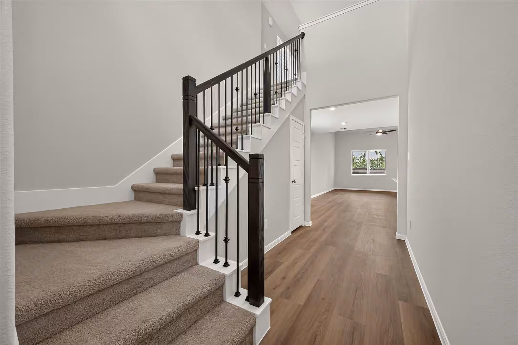 Photo 4 of 15666 Coneflower Hills Drive, Houston, TX