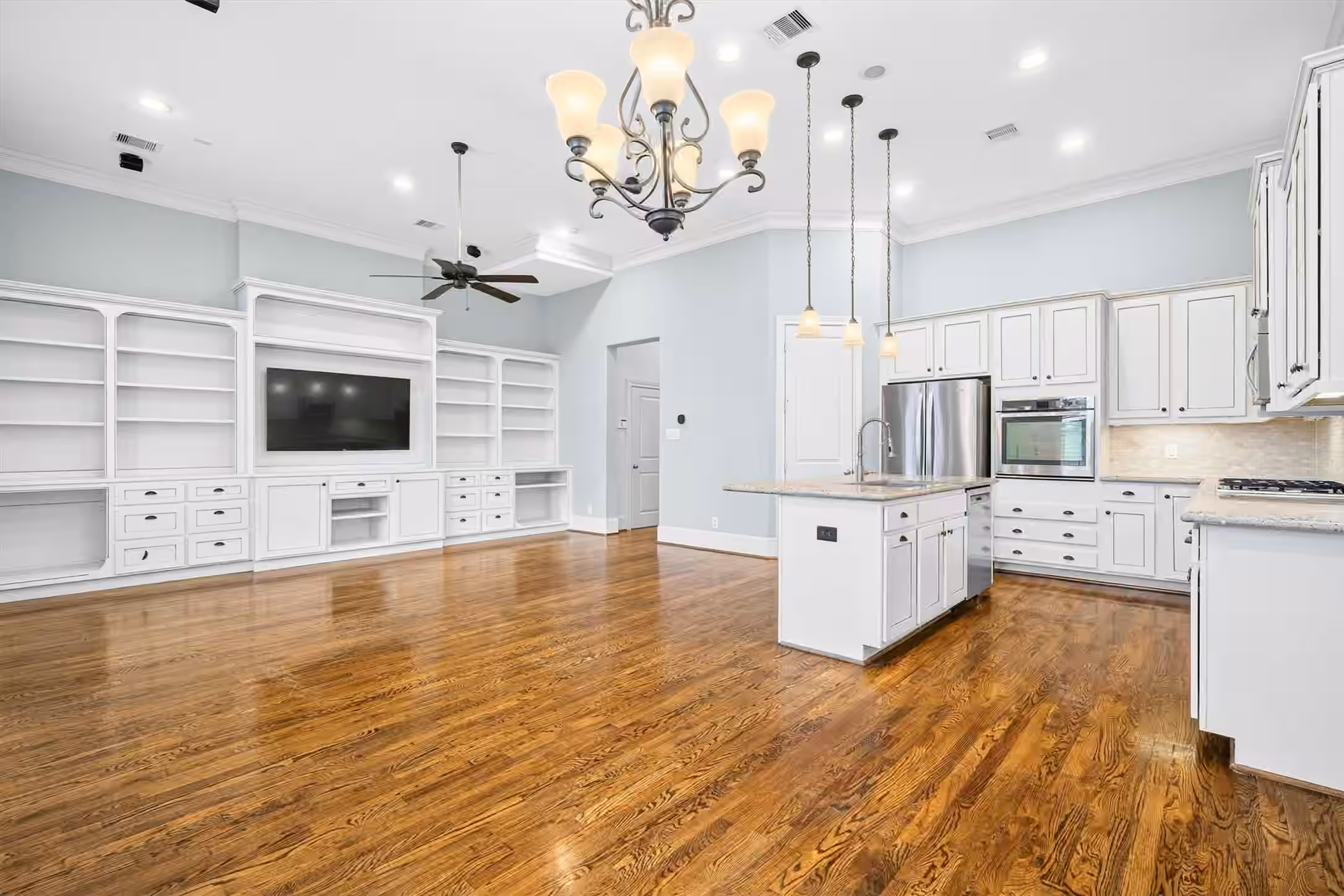 Photo 6 of 1660 Wrenwood Lakes, Houston, TX