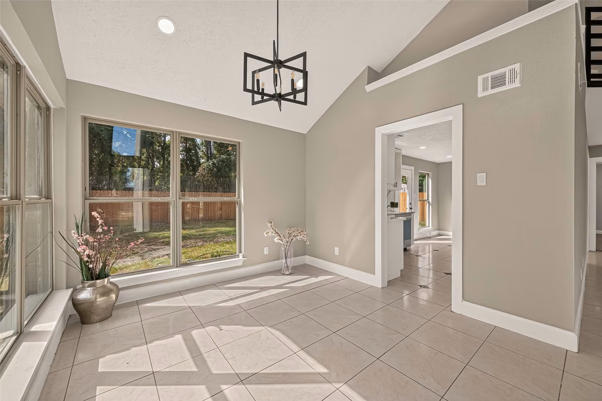 Photo 7 of 12518 Versailles Drive, Houston, TX 77015