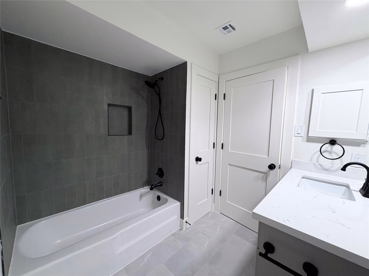 Secondary bath upstiars.