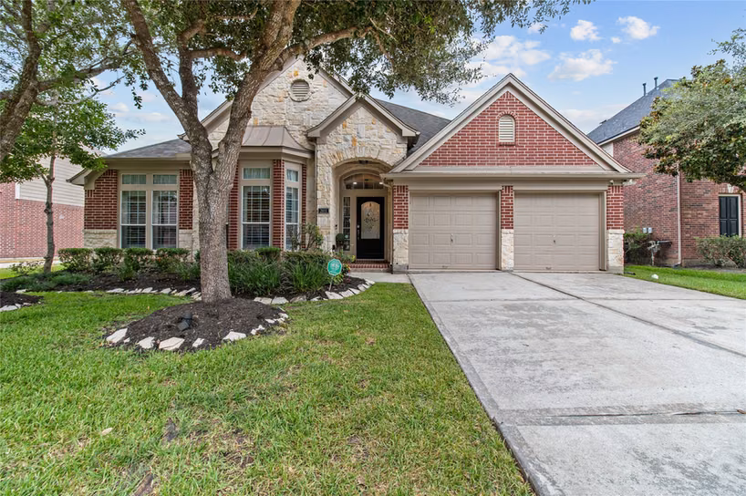 Photo of 2611 Brightlake Way Lane, Pearland, TX