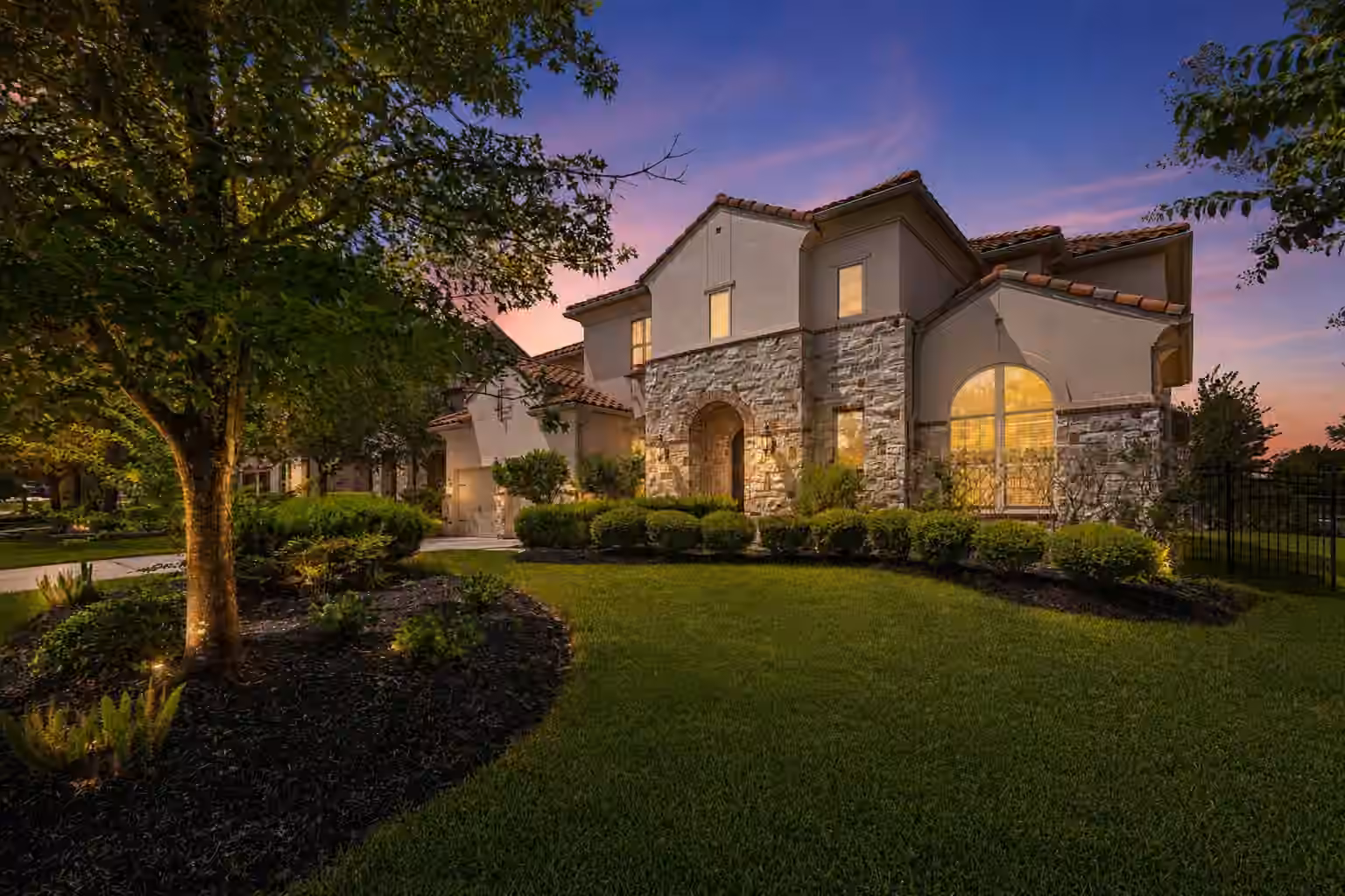 Photo 4 of 19 Brittany Rose Place, The Woodlands, TX