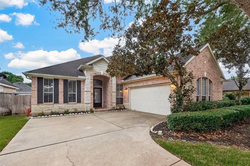 Photo of 3315 Long Briar Lane, Sugar Land, TX 77498