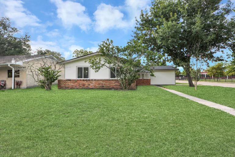 Photo of 5743 Newquay Street, Houston, TX 77085