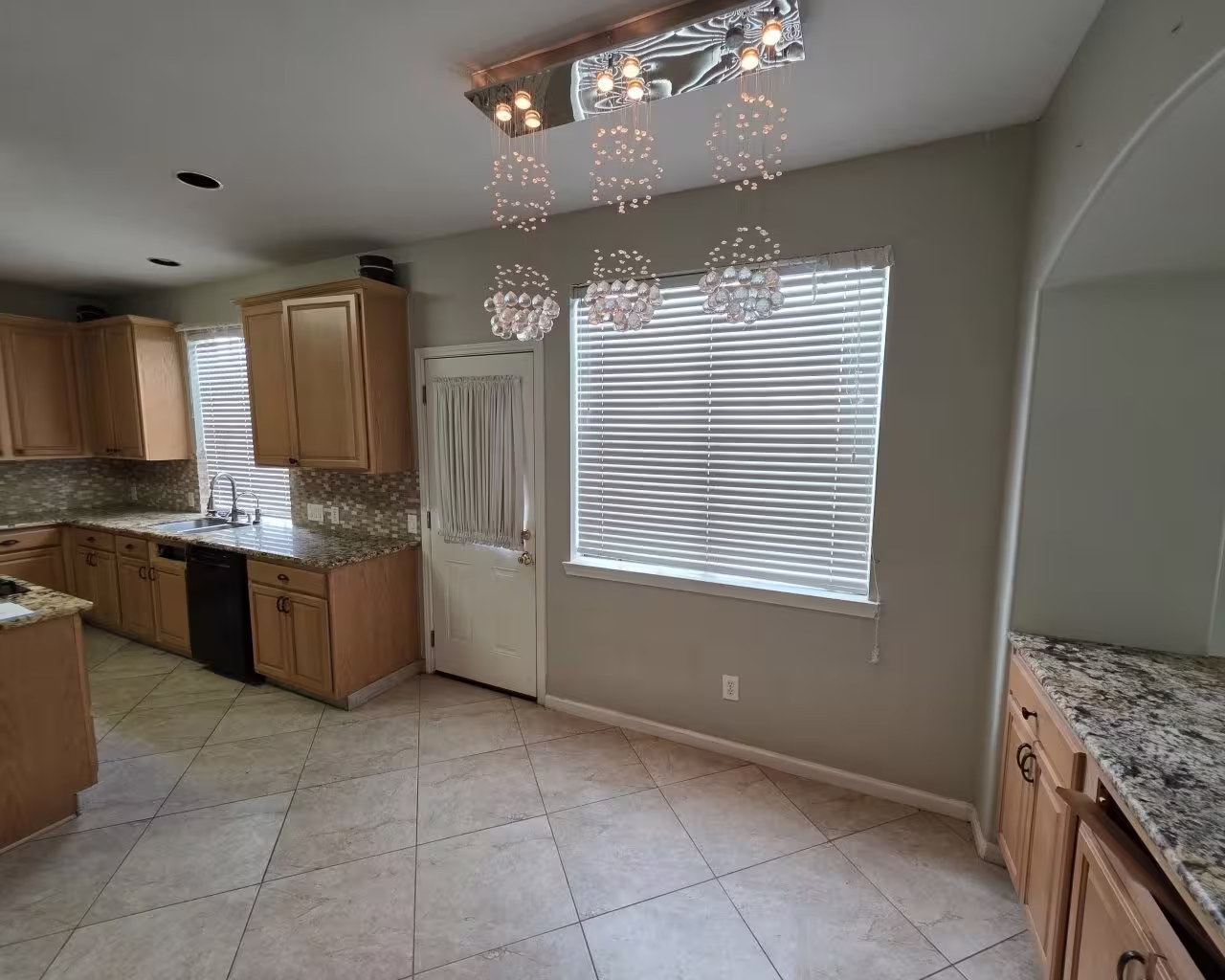 Photo 5 of 2706 Sterling Fields Drive, Pearland, TX