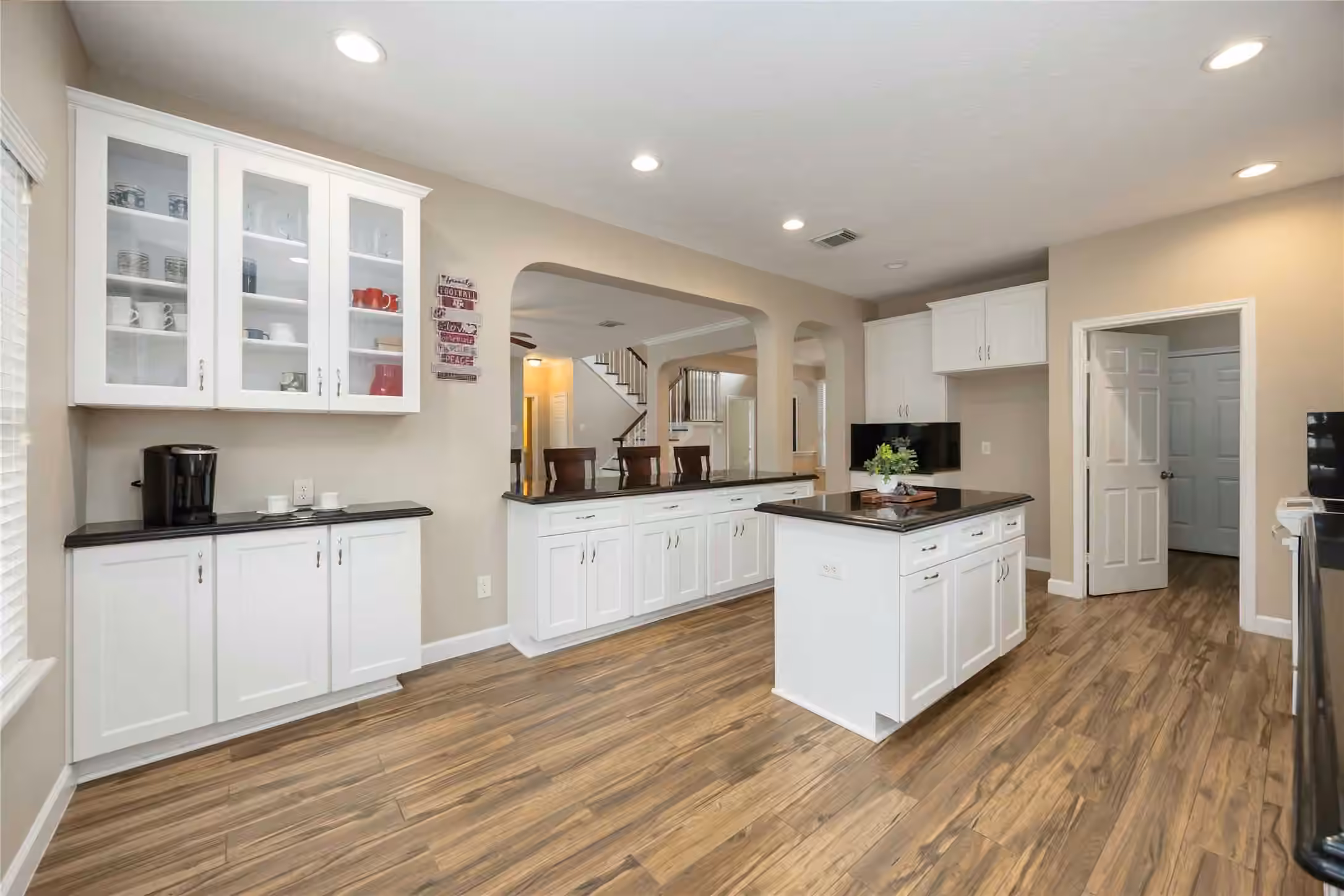 Photo of 5498 Appleblossom Lane, Friendswood, TX 77546