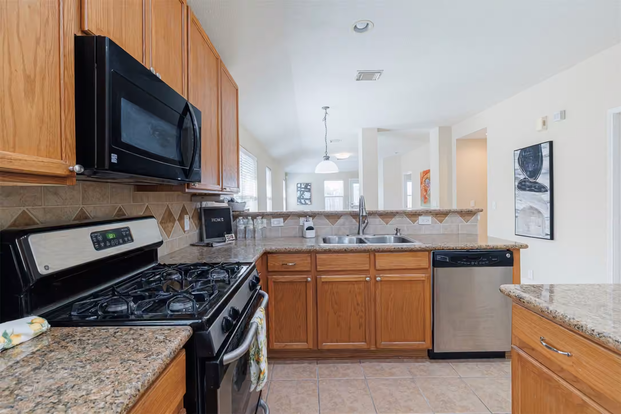 Photo 4 of 16510 Bristle Creek Drive, Houston, TX