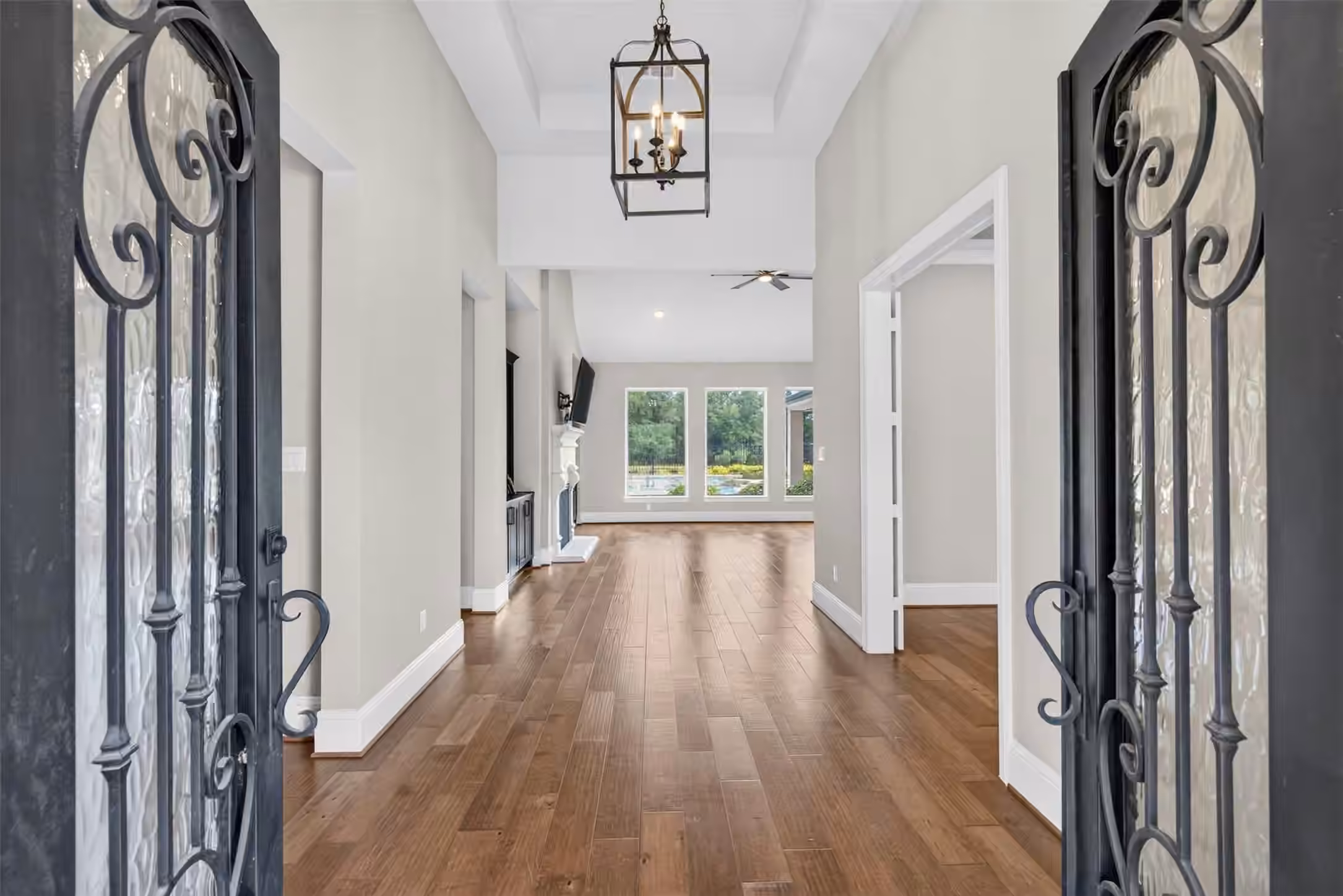 Photo 5 of 31424 Creekside Oaks Lane, Spring, TX