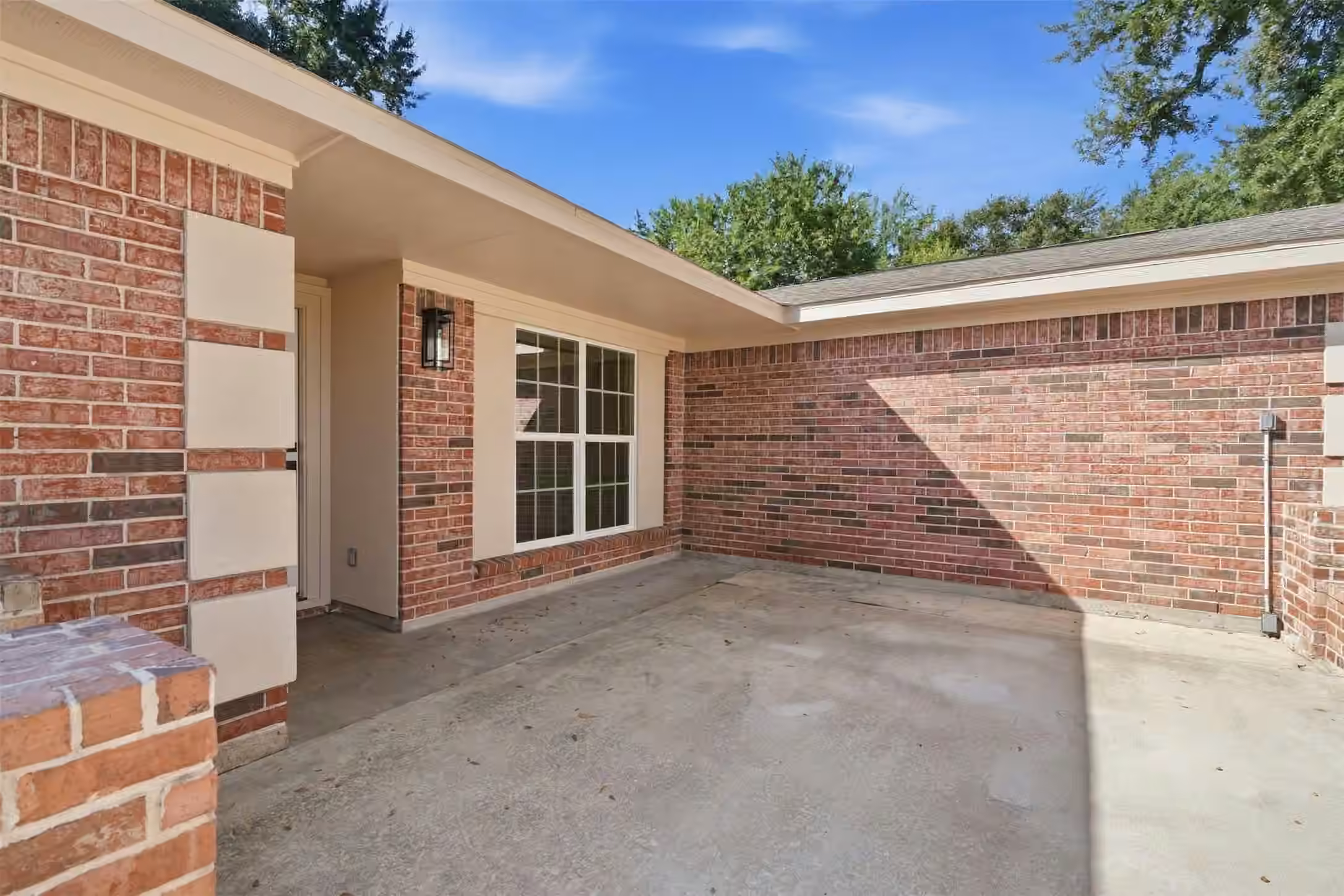 Photo 5 of 8902 Winding River Drive, Houston, TX