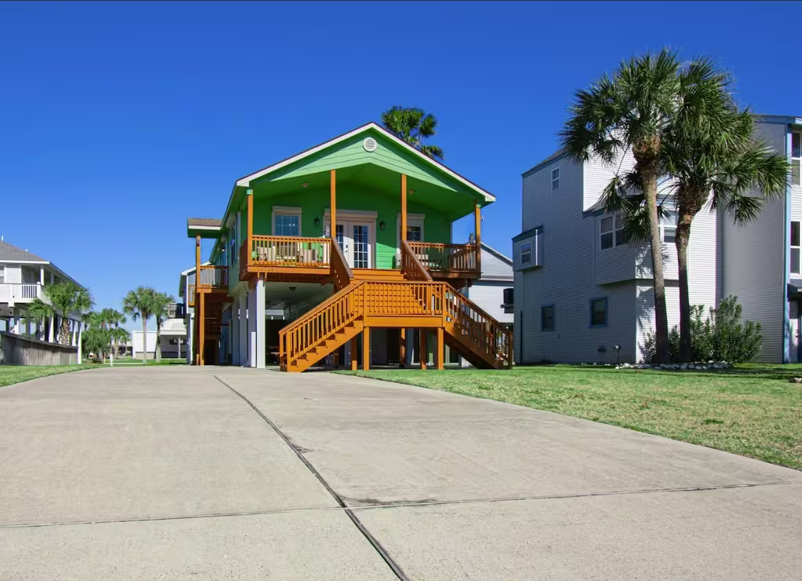 Photo 2 of 13714 Pirates Beach Boulevard, Galveston, TX