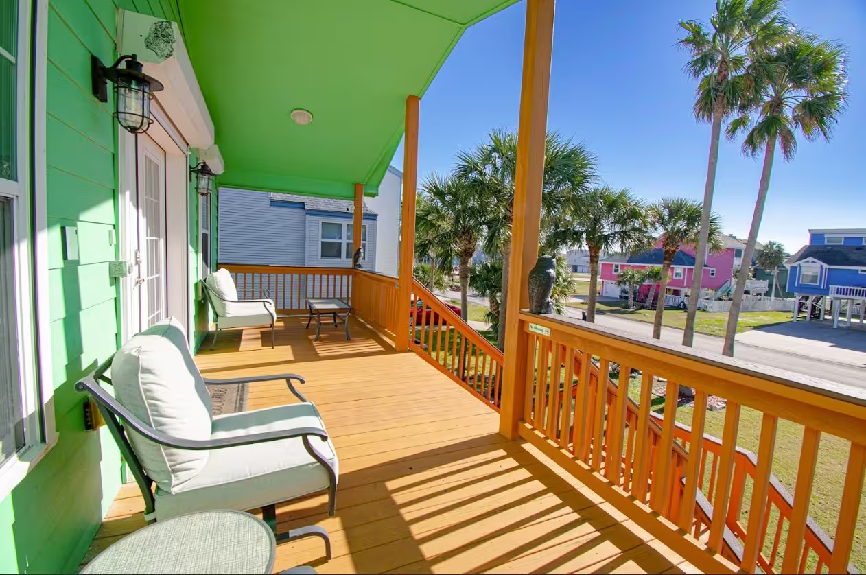 Photo 4 of 13714 Pirates Beach Boulevard, Galveston, TX