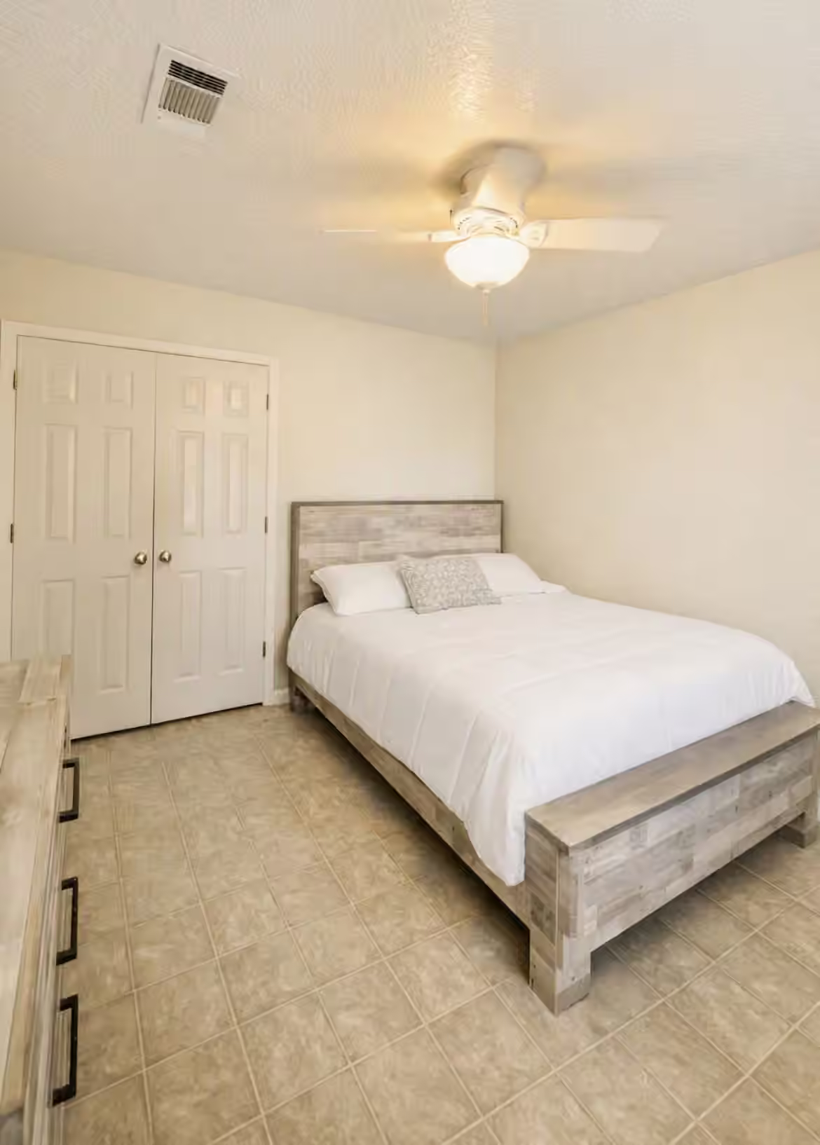 Photo 7 of 708 E 6th Street, Sweeny, TX