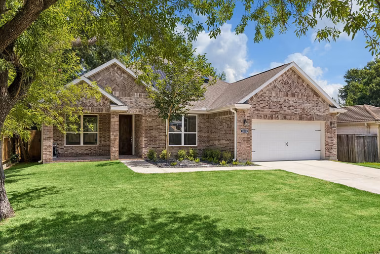 Photo of 3810 Saratoga Drive, Houston, TX