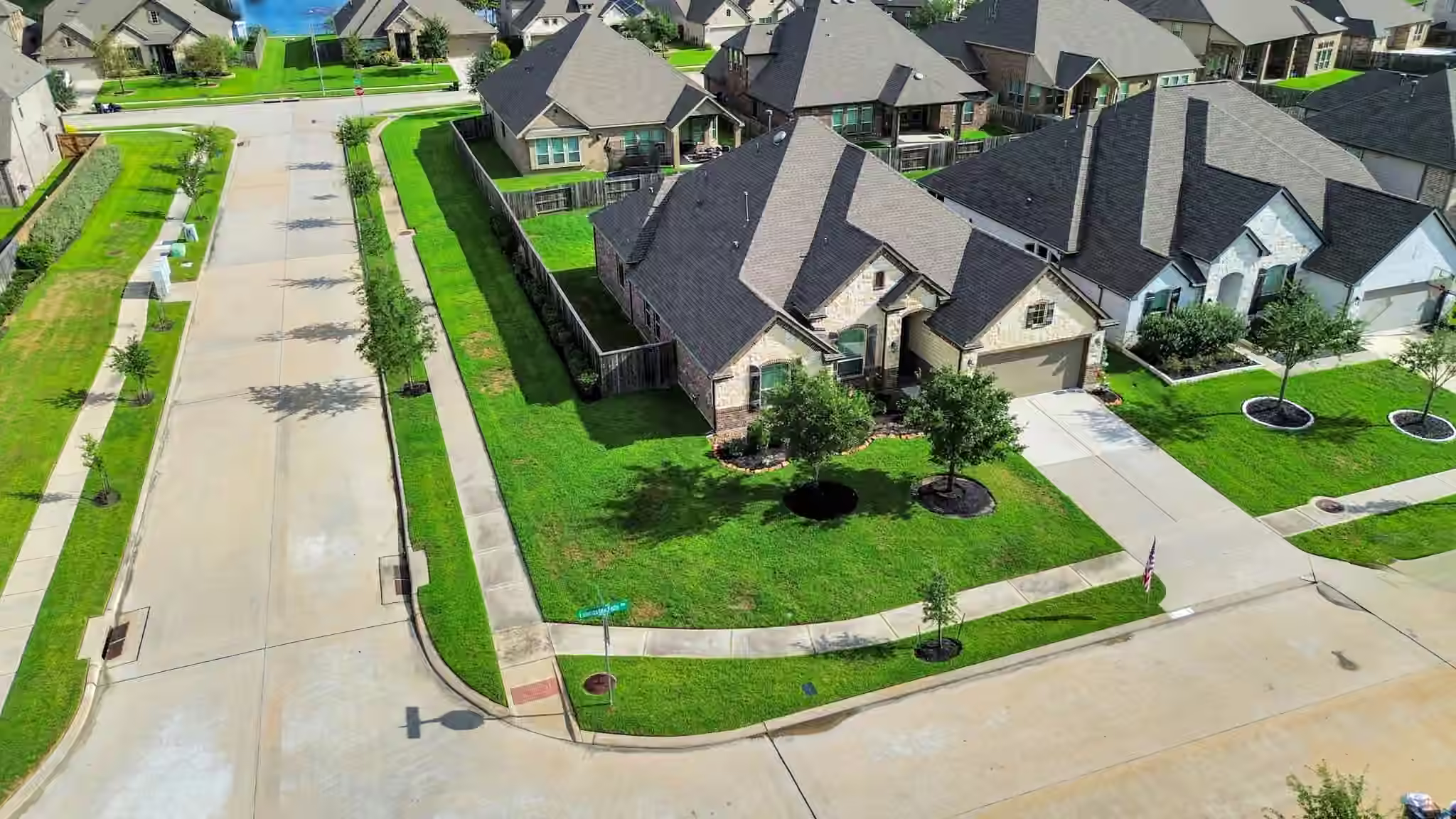 Photo 7 of 15330 Lancaster Falls Drive, Cypress, TX