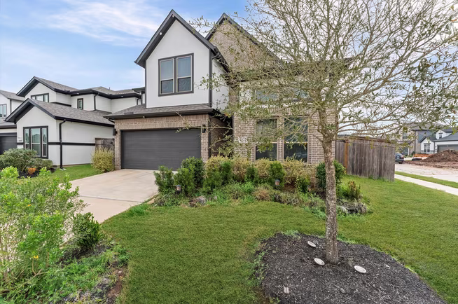 Photo 2 of 1202 Timber Brook Drive, Missouri City, TX