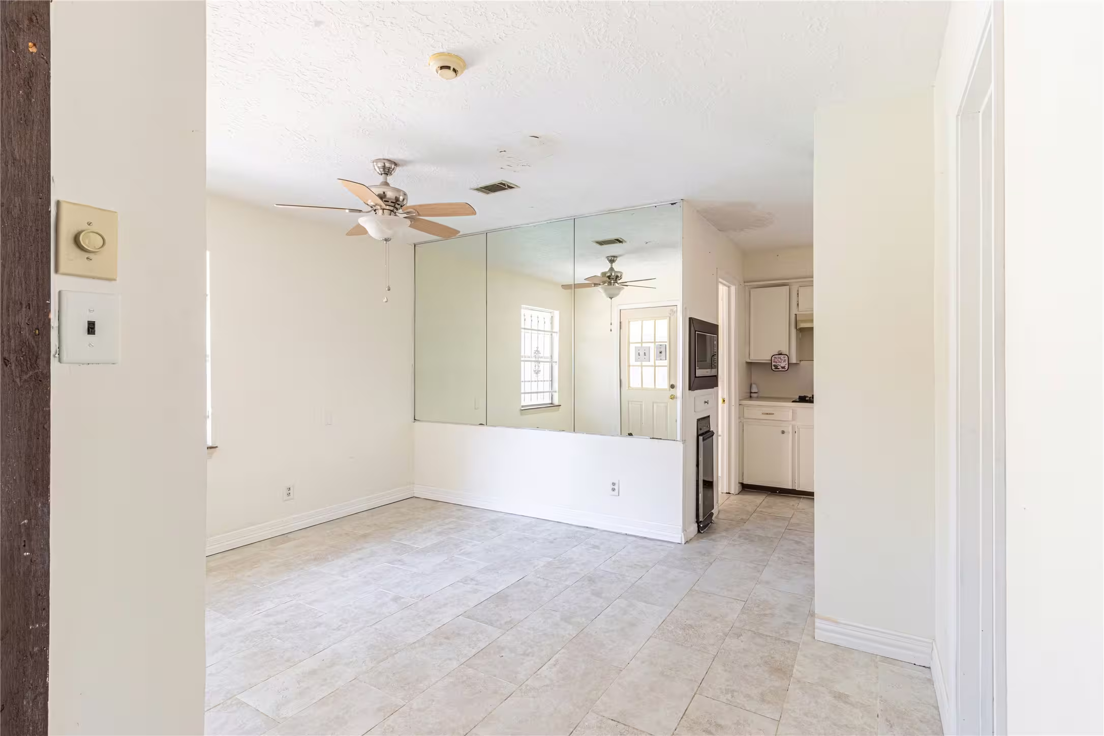 Photo 6 of 4906 Droddy Street, Houston, TX