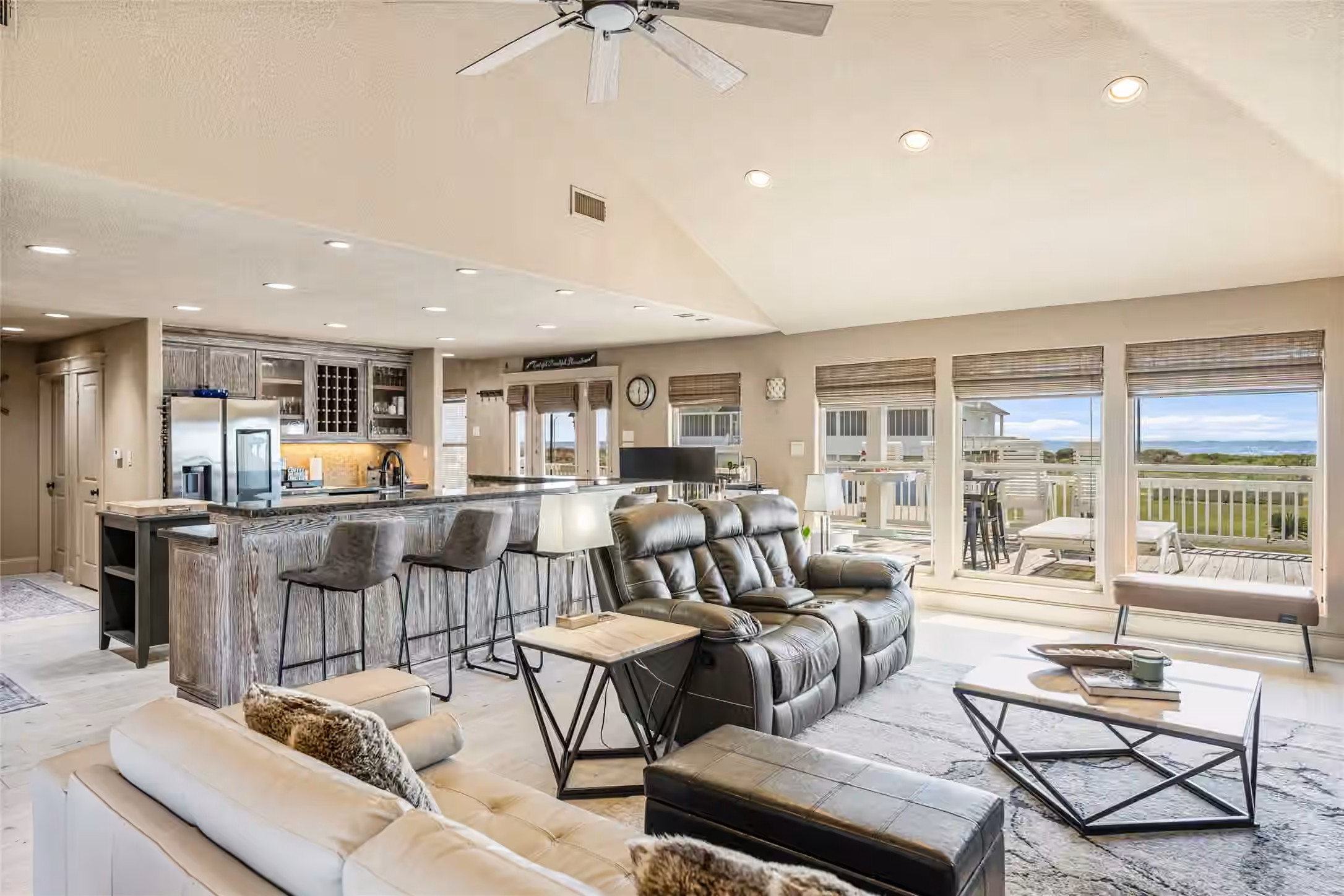 Photo 6 of 804 Sombrero Drive, Crystal Beach, TX 77650