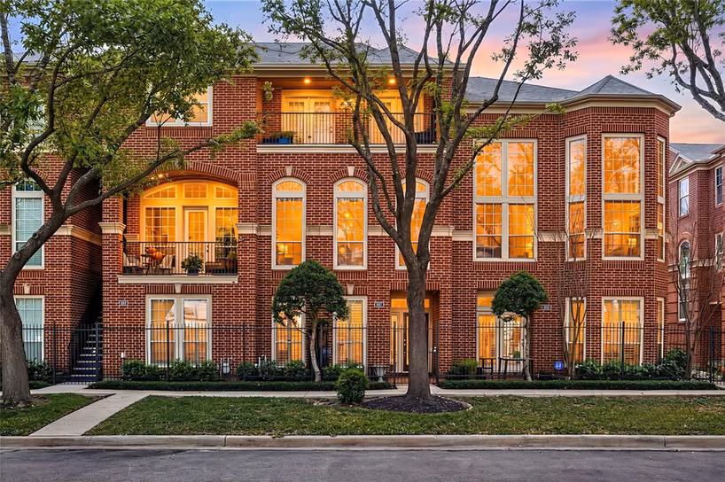 Photo of 416 Mcgowen Street, Houston, TX 77006