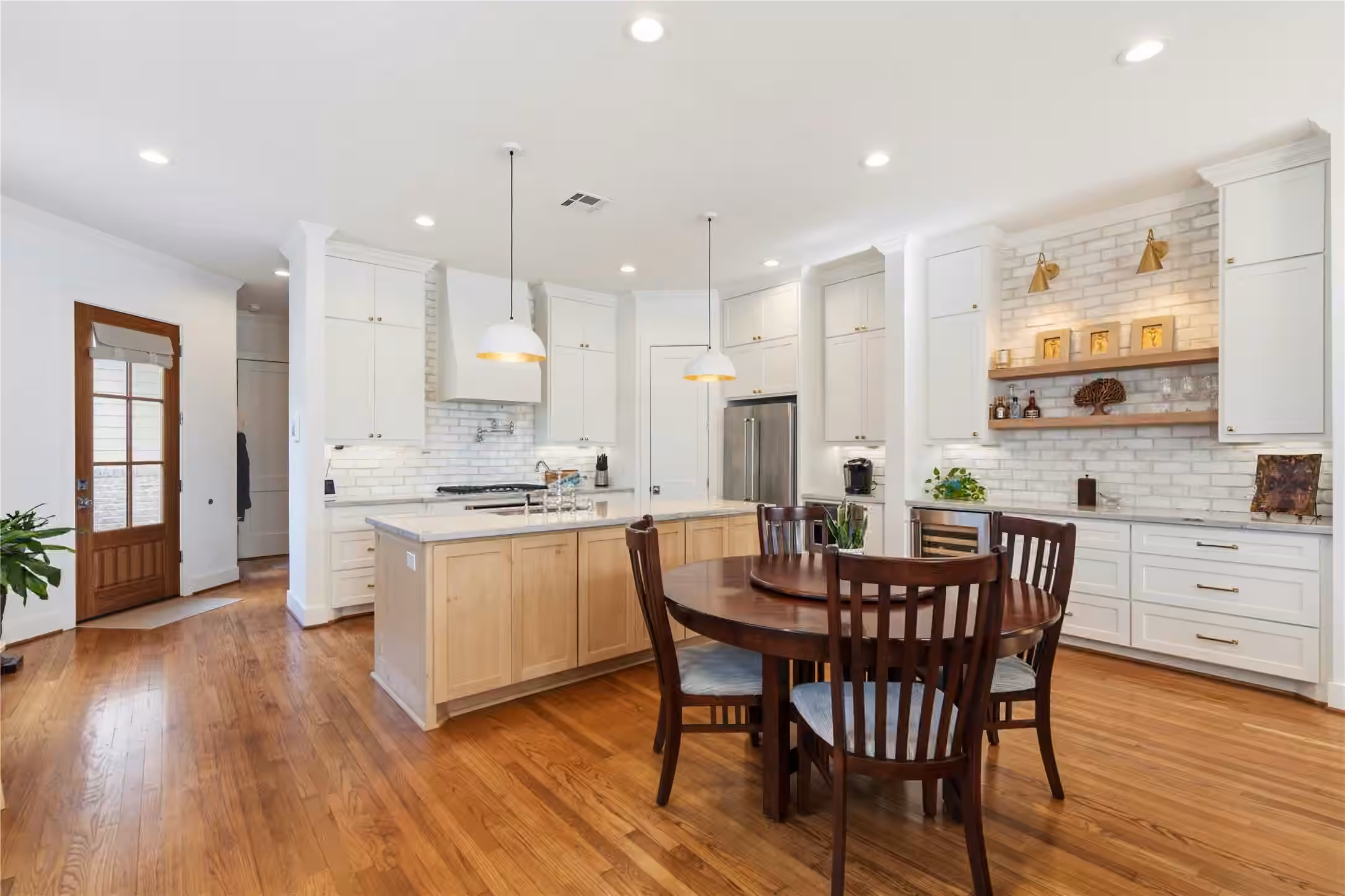 Photo 4 of 1522 Lawrence Street, Houston, TX