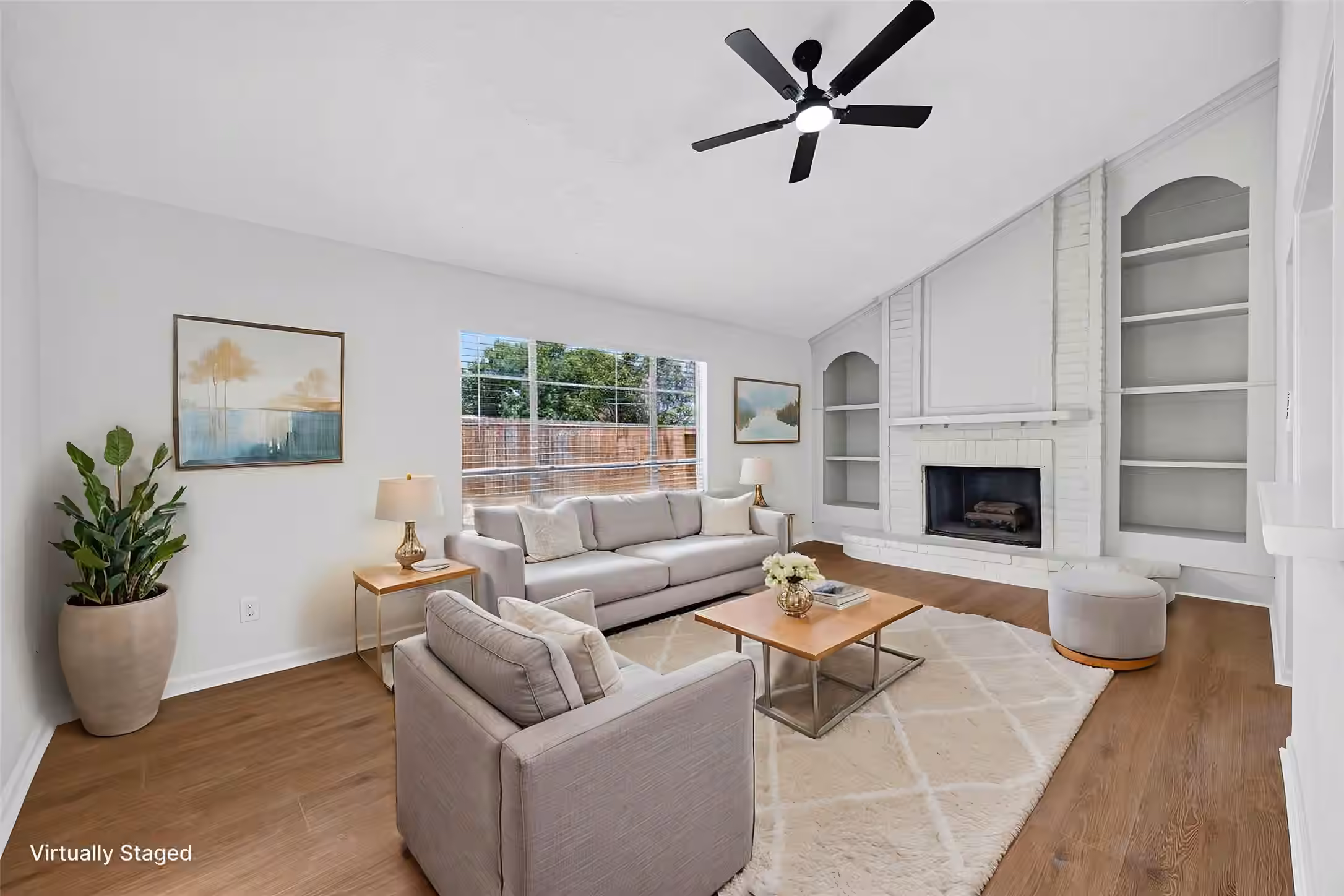 Photo 3 of 10102 Old Towne Lane, Sugar Land, TX