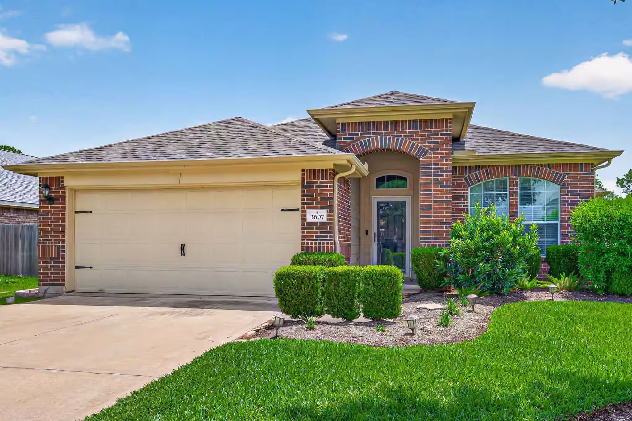 Photo of 3607 Pillar Cove Lane, Missouri City, TX 77459