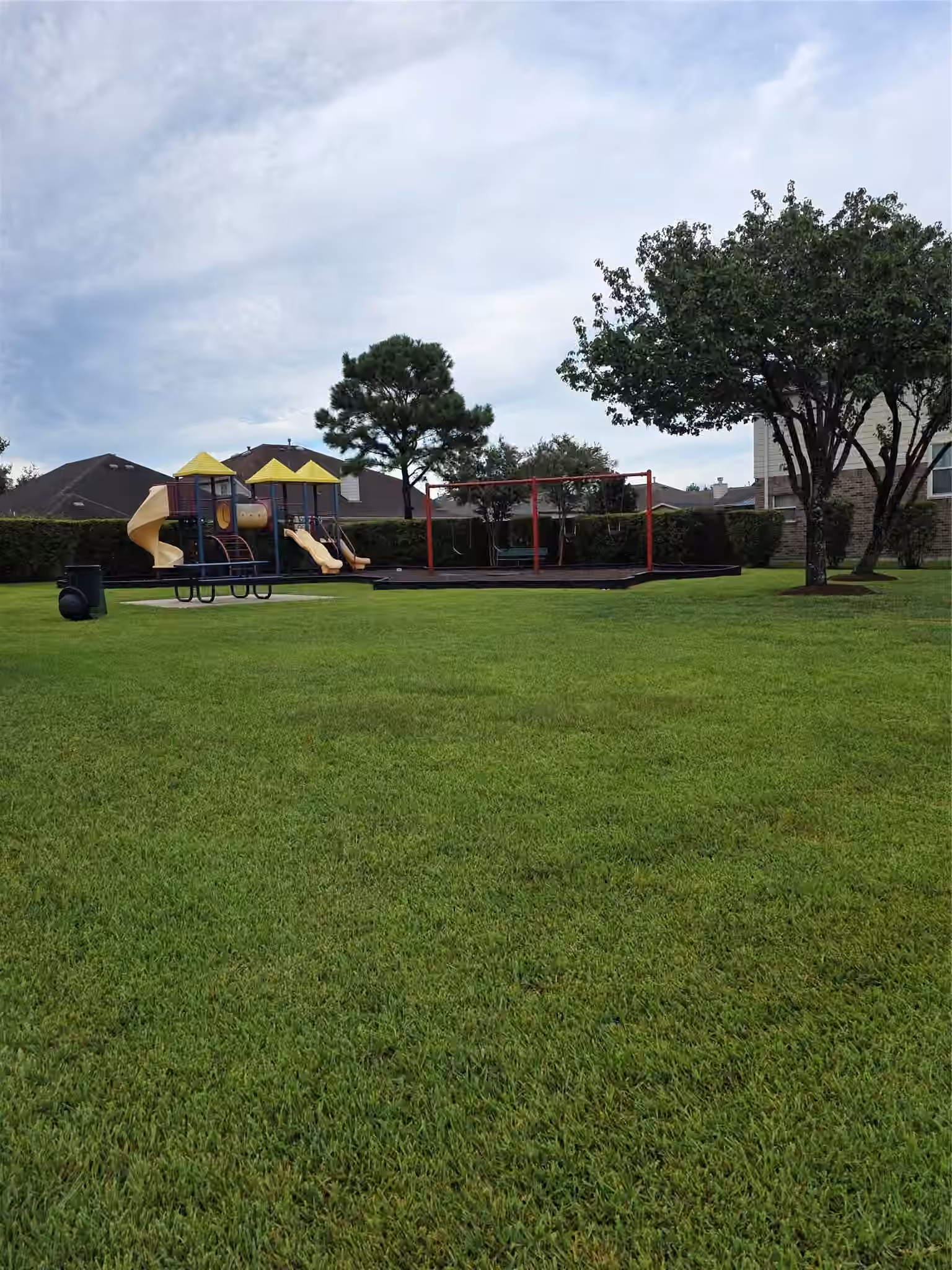 Photo 6 of 2133 Stoney Brook Drive, Deer Park, TX
