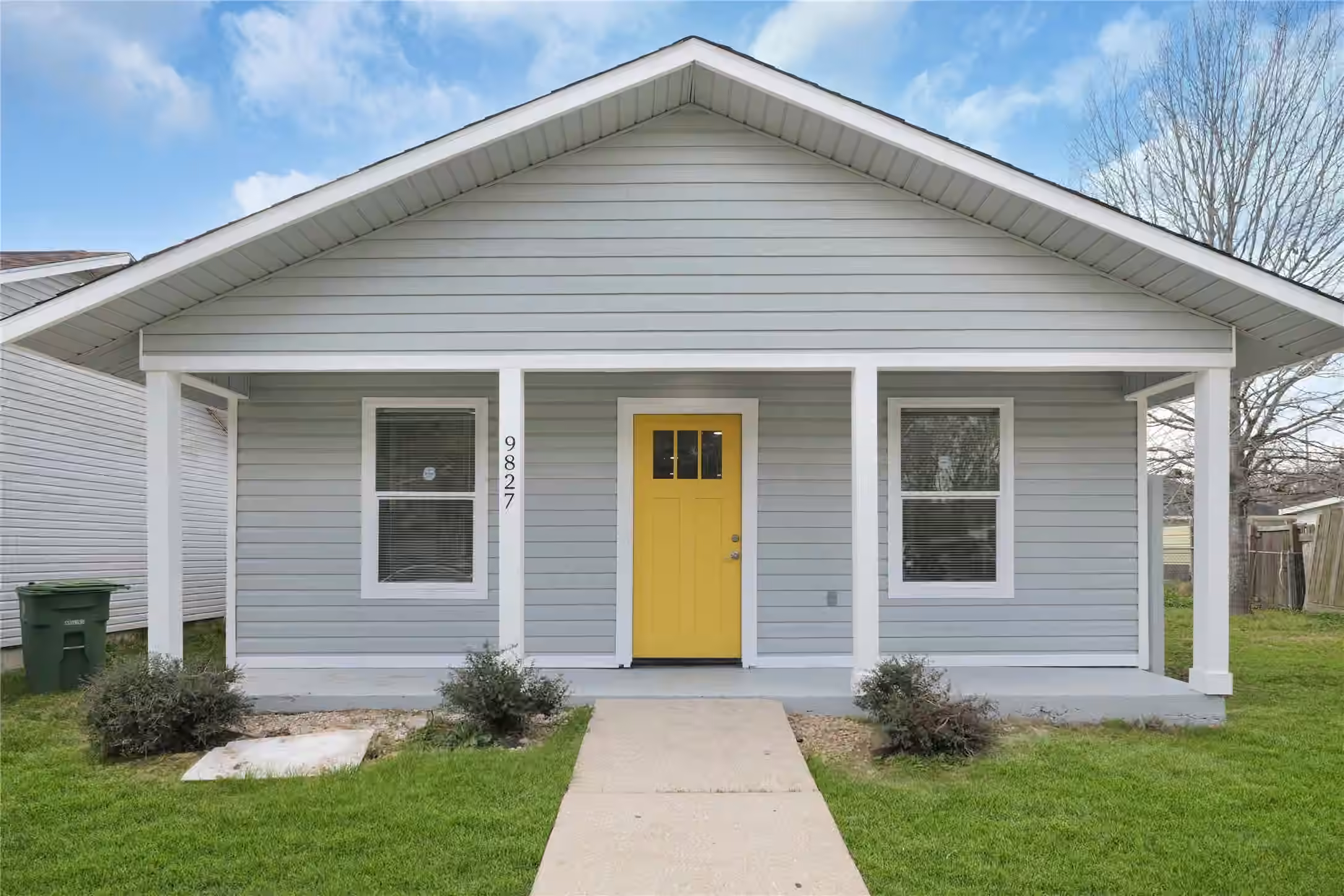 Photo 3 of 9827 Shive Drive, Houston, TX