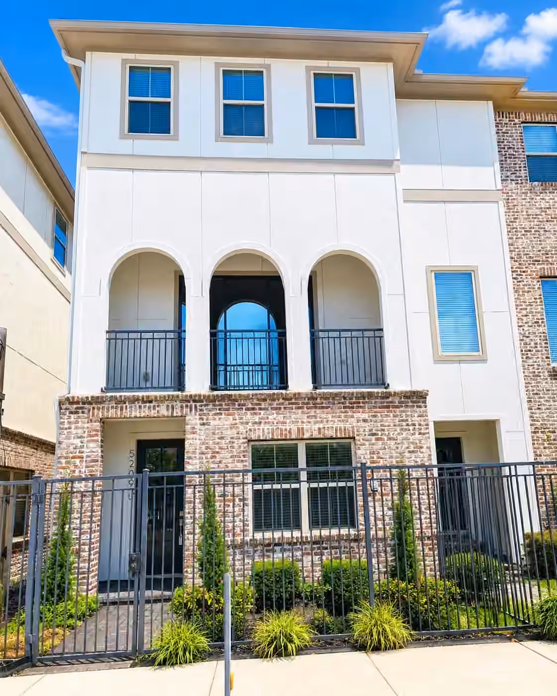 Photo of 5209 Allen Street L, Houston, TX 77007