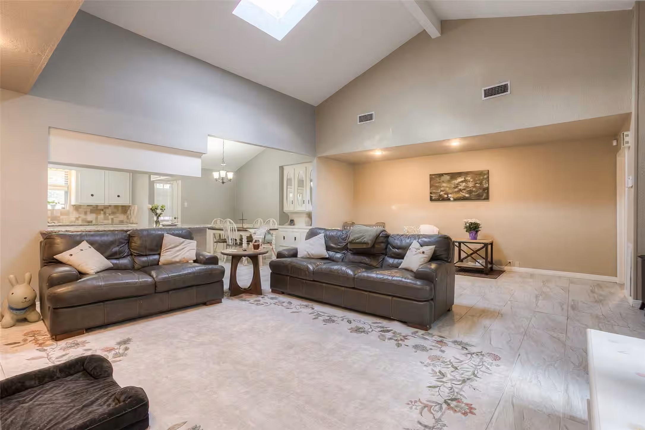 Photo 6 of 404 River Oaks Drive, Huntsville, TX