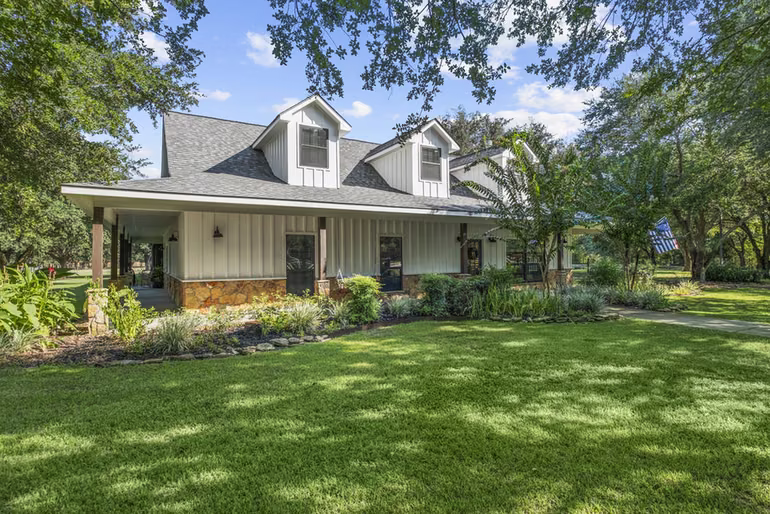Photo of 13319 Colony Road, Needville, TX 77461