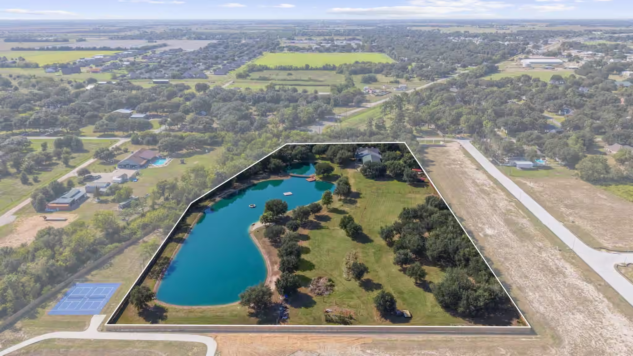 Photo 3 of 13319 Colony Road, Needville, TX