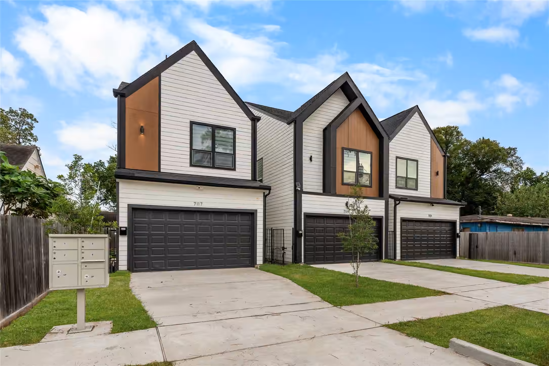 Photo 2 of 7117 Goforth Street, Houston, TX